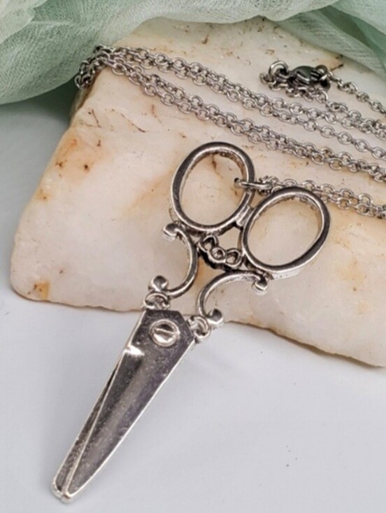 H&M Jewelry - ❤️ Gift for Hairdresser Scissors Pendant Hypoallergic Chain Necklace